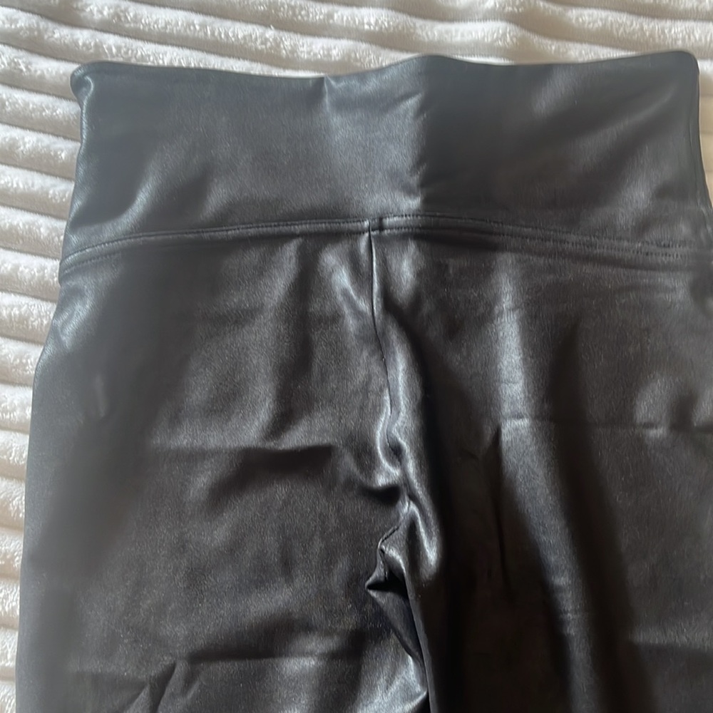 Spanx leggings. NWOT.  Never worn. - Picture 5 of 5